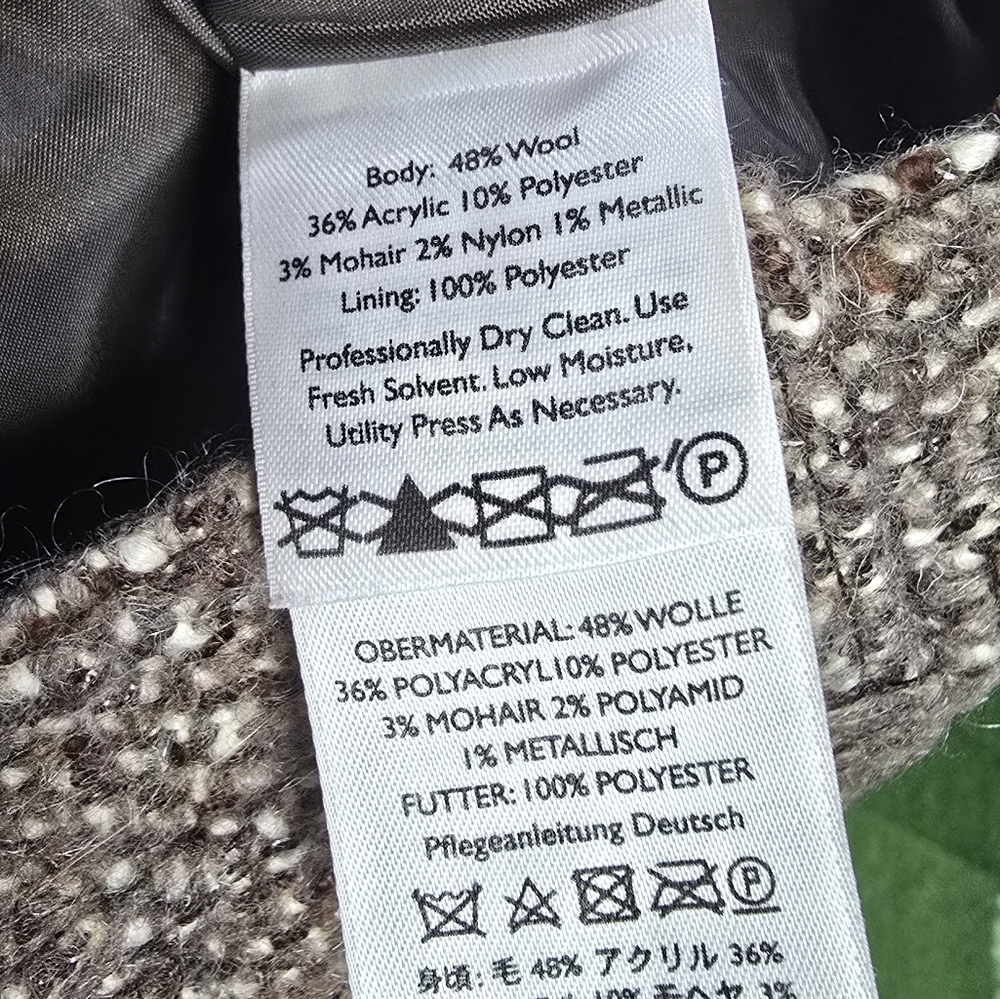 EDDIE BAUER | 48% WOOL BLEND CHEVRON WOVEN MINI SKIRT w\ BUTTONED SIDE POCKETS - Picture 13 of 15